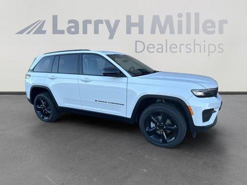 2025 Jeep Grand Cherokee Laredo