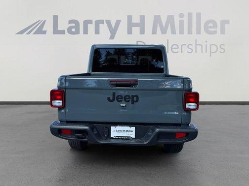 Anvil Clearcoat 2026 Jeep Gladiator Sport