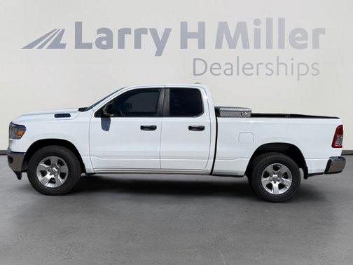 Bright White Clearcoat 2023 RAM 1500 Big Horn