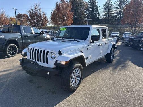2023 Jeep Gladiator Sport