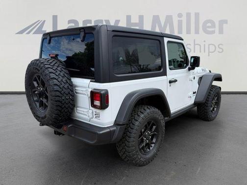 Bright White Clearcoat 2023 RAM 1500 Tradesman