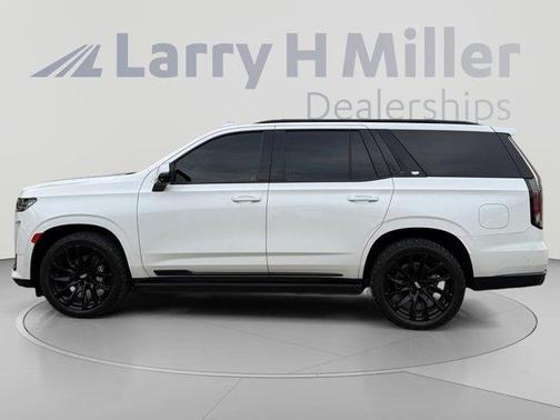 Crystal White Tri-Coat 2021 Cadillac Escalade Sport Platinum