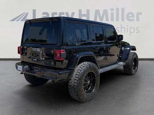 Black Clearcoat 2021 Jeep Wrangler Unlimited Sahara