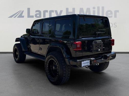 Black Clearcoat 2021 Jeep Wrangler Unlimited Sahara