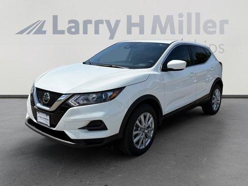 Glacier White 2022 Nissan Rogue Sport S