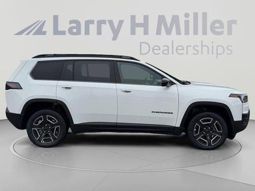 Bright White Clearcoat 2026 Jeep Cherokee LAREDO/LIMITED