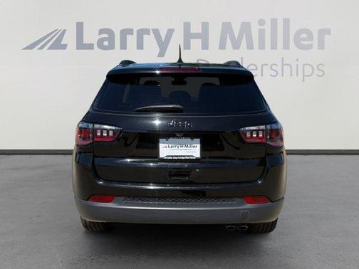 Diamond Black 2021 Jeep Compass Altitude