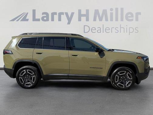 41 2026 Jeep Cherokee LAREDO/LIMITED