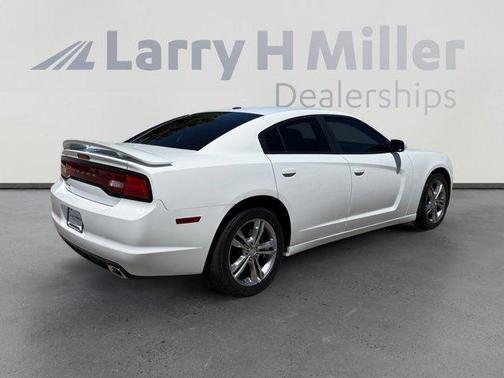 Bright White 2013 Dodge Charger SXT