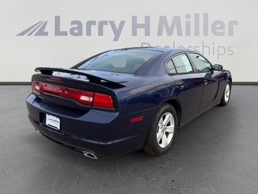 Jazz Blue 2013 Dodge Charger SE