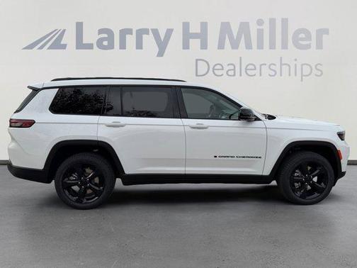 Bright White Clearcoat 2025 Jeep Grand Cherokee L Limited