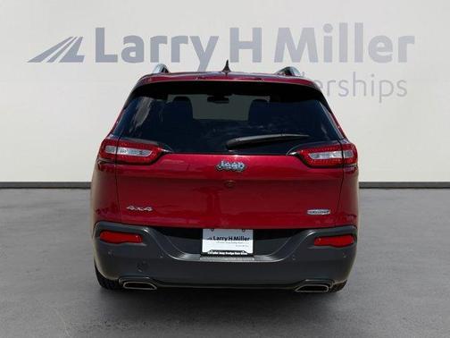 Deep Cherry Red Crystal Pearlcoat 2017 Jeep Cherokee Latitude