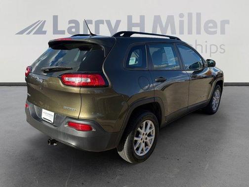 2016 Jeep Cherokee Sport