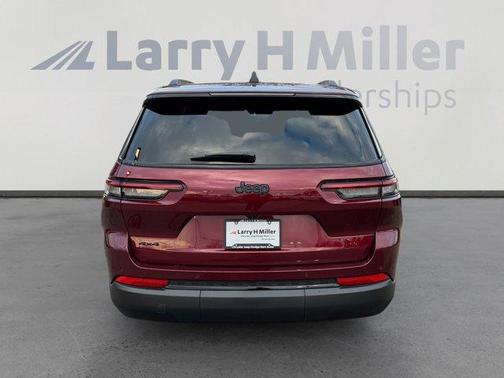 2025 Jeep Grand Cherokee L Laredo