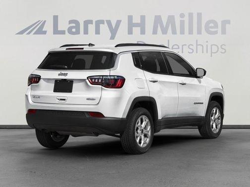 Bright White Clearcoat 2026 Jeep Compass Latitude