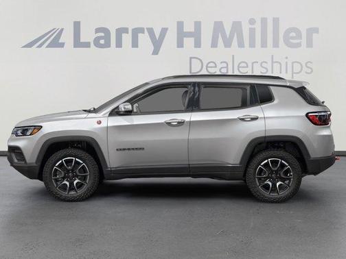 Silver Zynith 2026 Jeep Compass Trailhawk