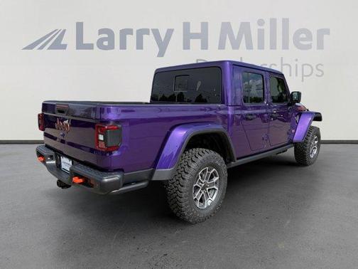 REIGN 2026 Jeep Gladiator Mojave