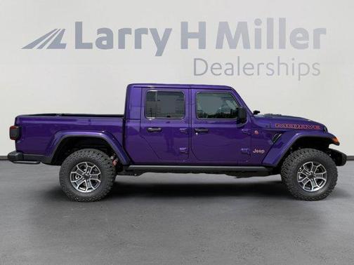 REIGN 2026 Jeep Gladiator Mojave