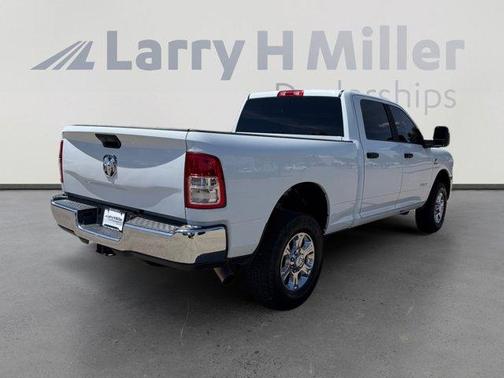 Bright White Clearcoat 2024 RAM 2500 Big Horn