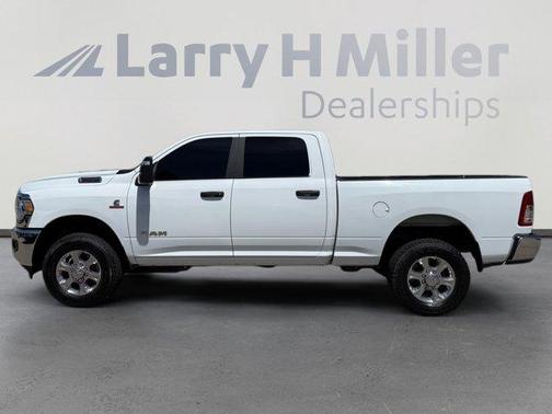 Bright White Clearcoat 2024 RAM 2500 Big Horn
