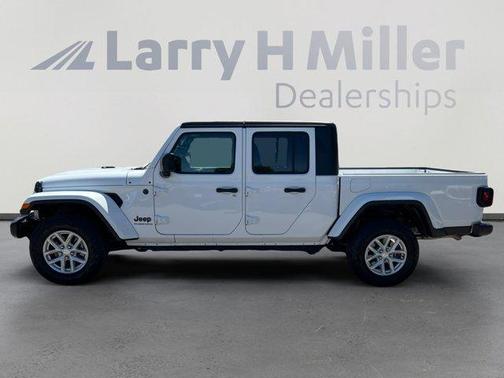 2023 Jeep Gladiator Sport
