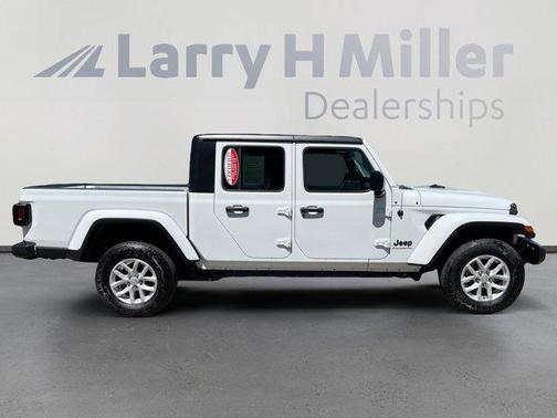 2023 Jeep Gladiator Sport