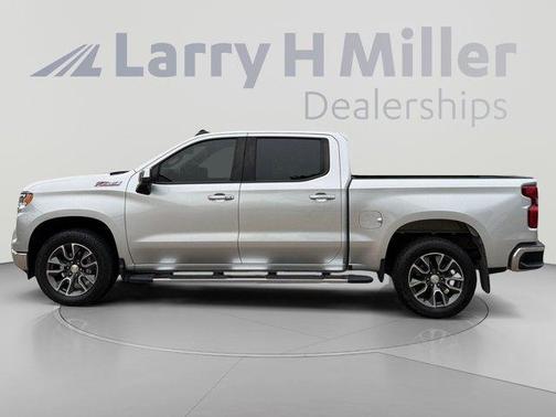 Silver Ice Metallic 2022 Chevrolet Silverado 1500 LT