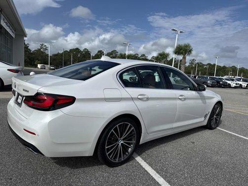 2023 BMW 530 i