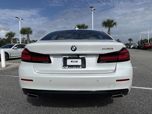 2023 BMW 530 i