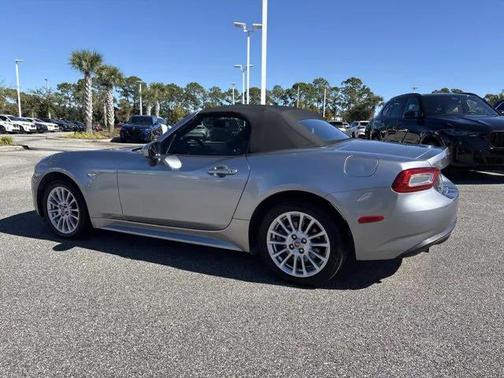 2017 FIAT 124 Spider Base
