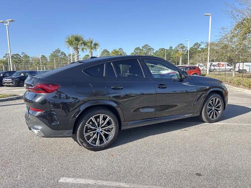 2025 BMW X6 xDrive40i