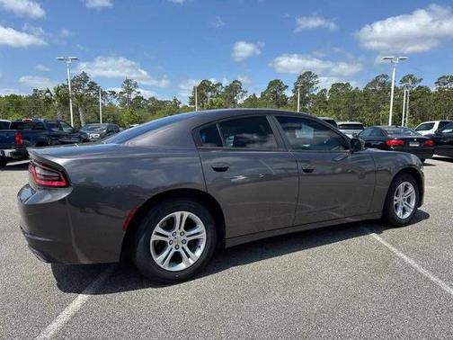 2016 Dodge Charger SE