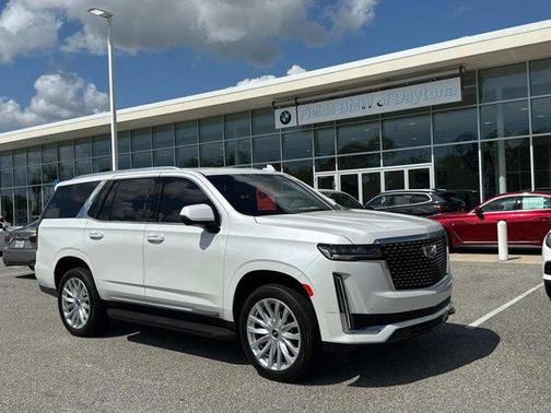 2023 Cadillac Escalade Luxury
