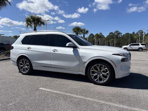2023 BMW X7 xDrive40i