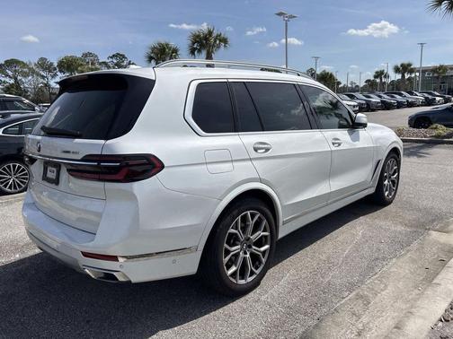 2023 BMW X7 xDrive40i
