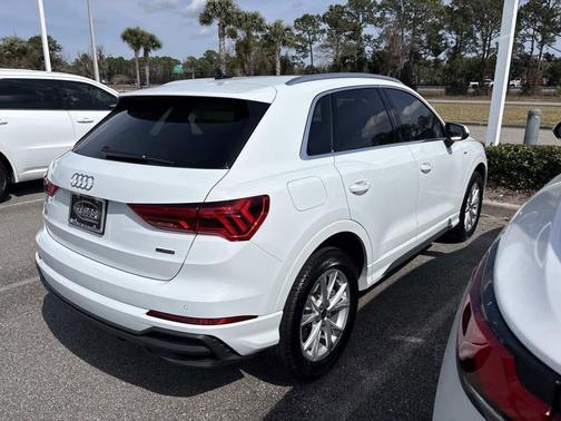 2024 Audi Q3 45 S line Premium Plus