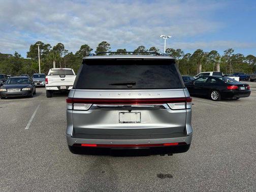 2024 Lincoln Navigator Premiere