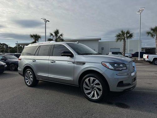 2024 Lincoln Navigator Premiere