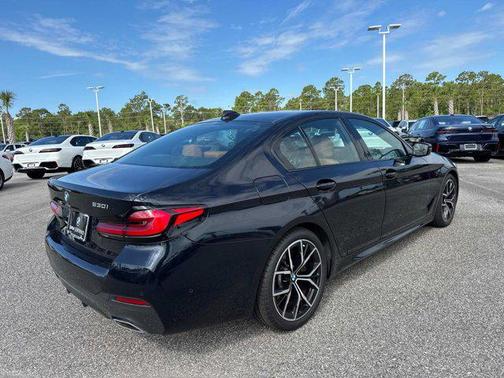 2022 BMW 530 i