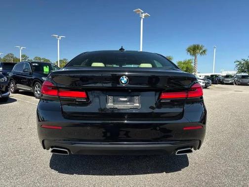 2022 BMW 540 i