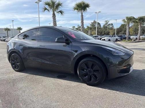 2025 Tesla Model Y Long Range Dual Motor Rear-Wheel Drive