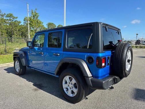 2022 Jeep Wrangler Unlimited Sport