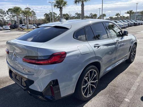 2024 BMW X4 M40i