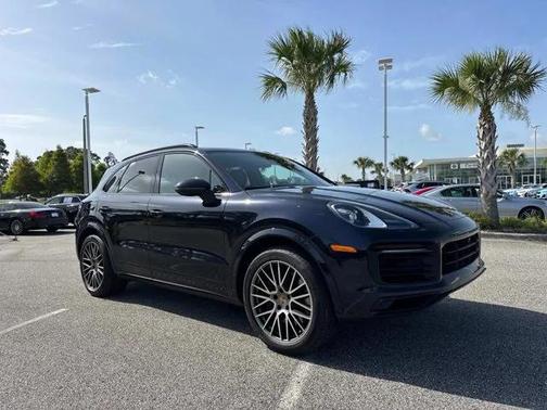 2023 Porsche Cayenne Platinum Edition