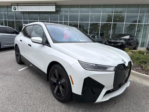 Mineral White Metallic 2023 BMW iX xDrive50
