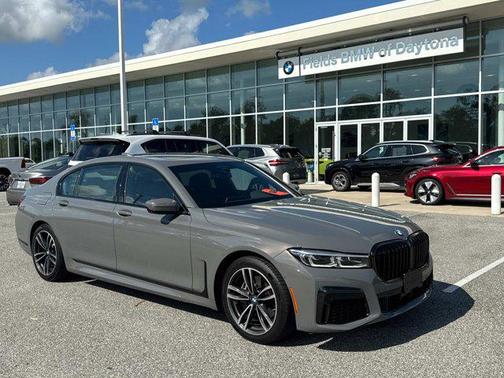 2022 BMW 740 i xDrive