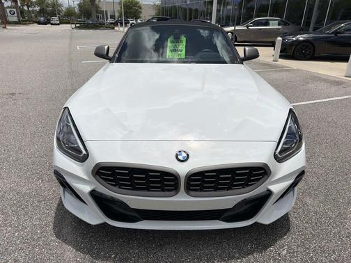 Alpine White 2025 BMW Z4 M40i