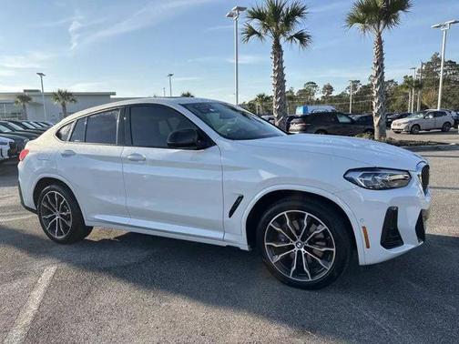 2023 BMW X4 M40i