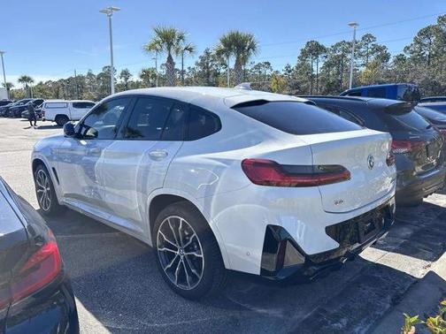 2023 BMW X4 M40i