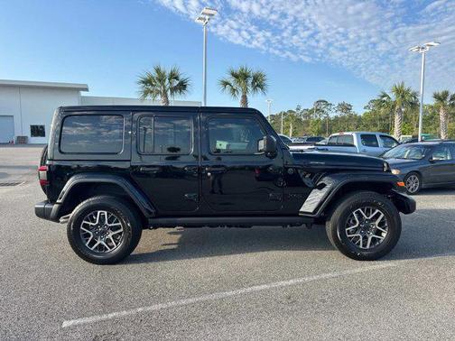 2025 Jeep Wrangler 4-Door Sahara 4x4